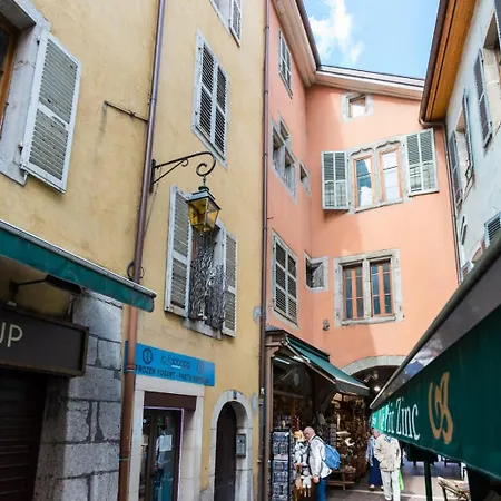 La Tournette - For 2-4 People In The Heart Of The Old Town *